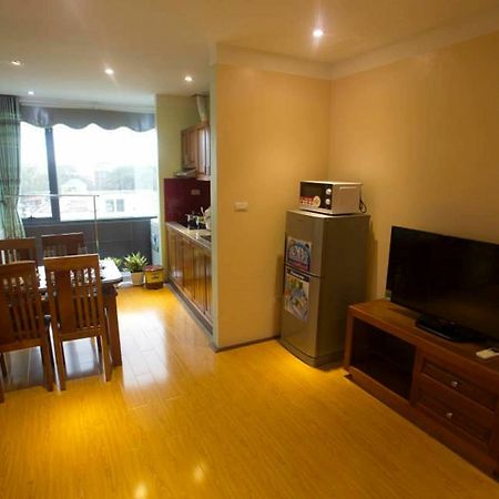 Poonsa Nguyen Phong Sac Apartman Hanoi Kültér fotó