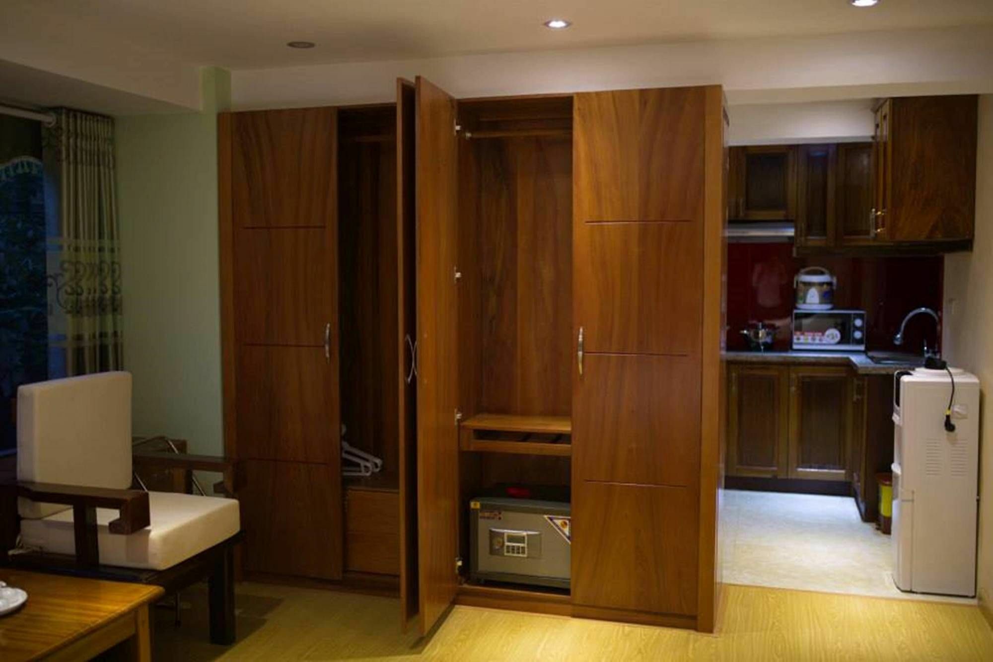 Poonsa Nguyen Phong Sac Apartman Hanoi Kültér fotó